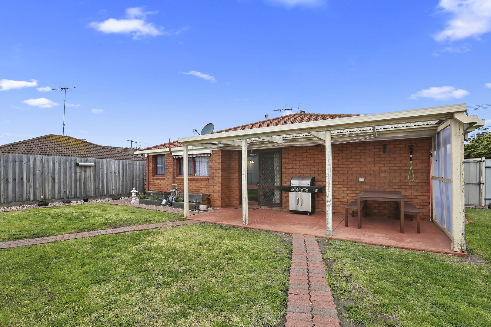 6 Caldermeade Road, Corio VIC 3214, Image 2