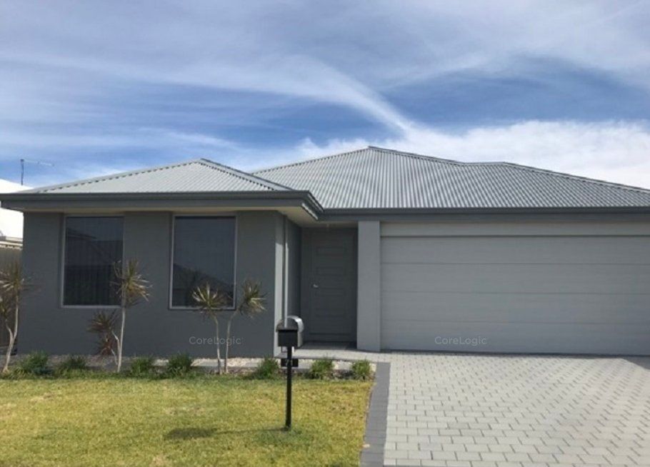 4 bedrooms House in 71 Adelong Avenue GOLDEN BAY WA, 6174