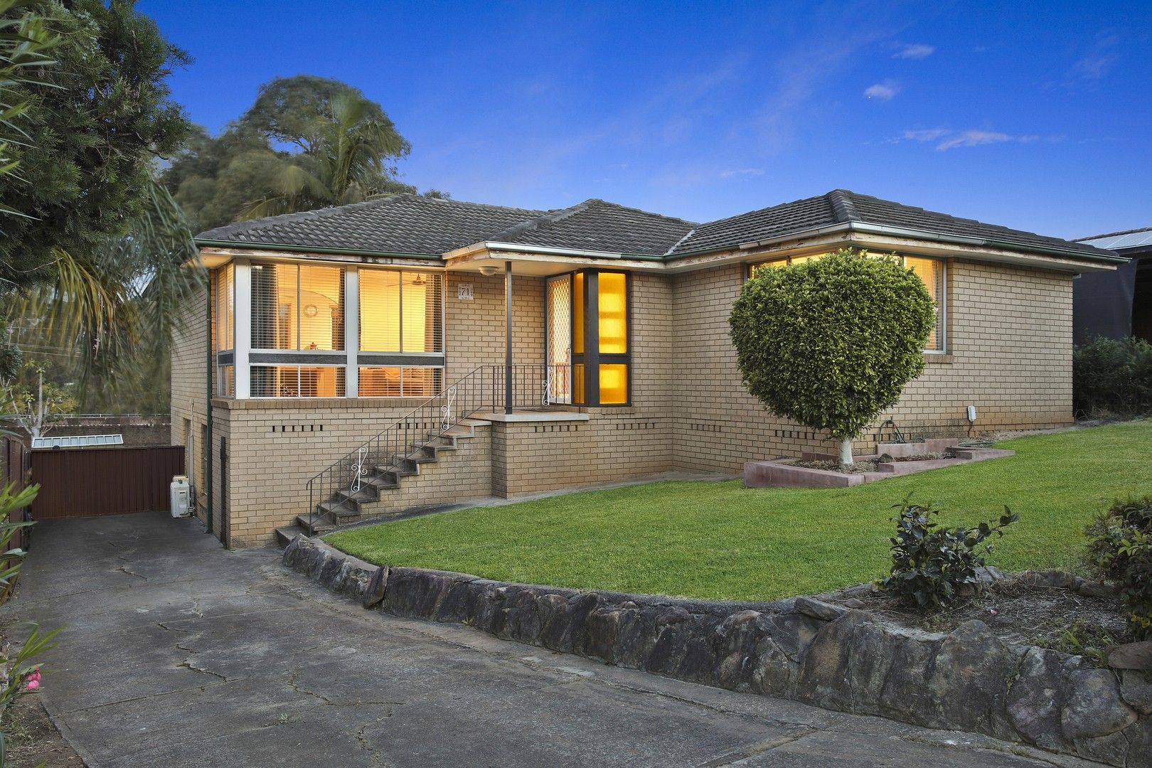 71 Congressional Drive, Liverpool NSW 2170, Image 0