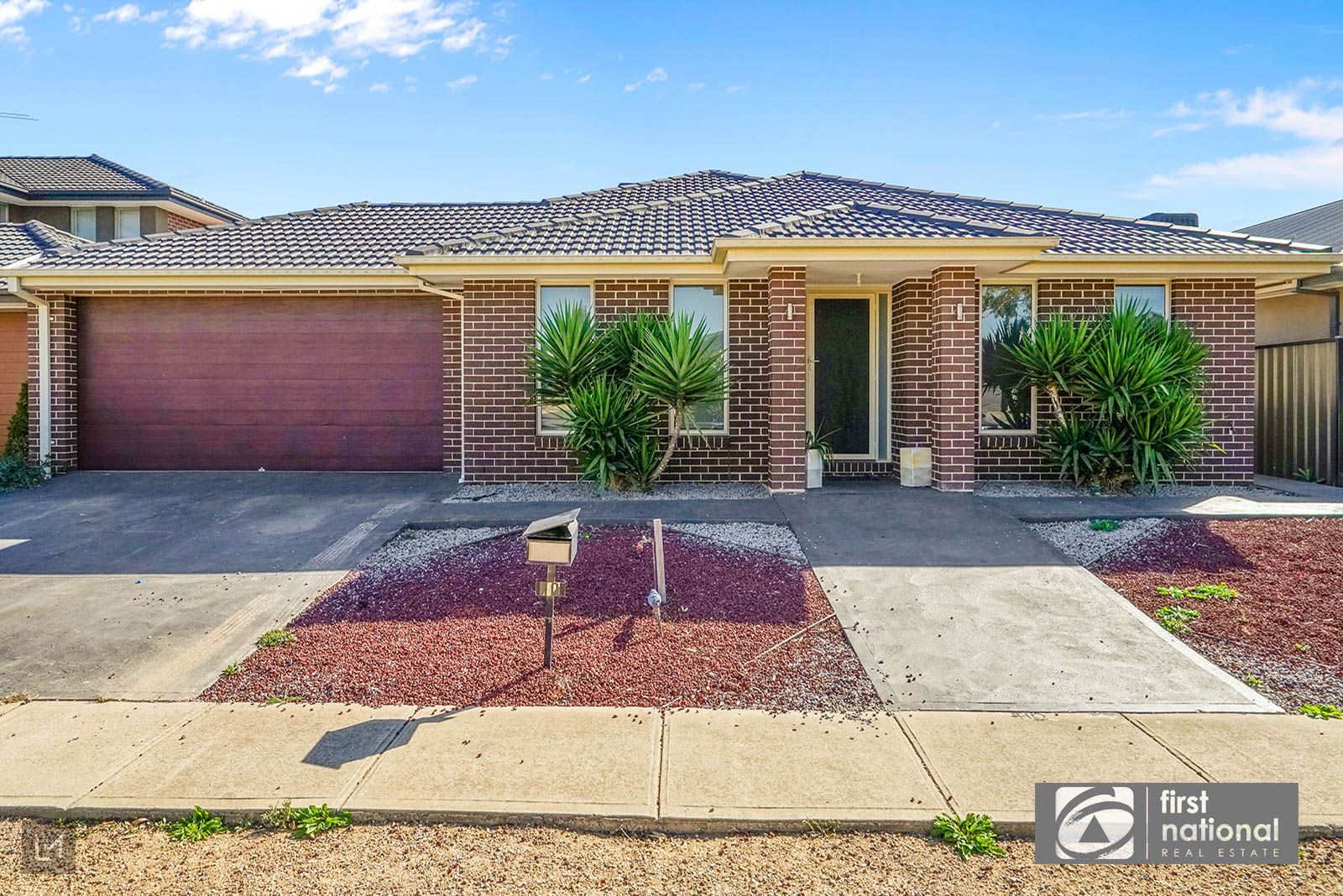 4 bedrooms House in 10 Wattle Tree Drive POINT COOK VIC, 3030