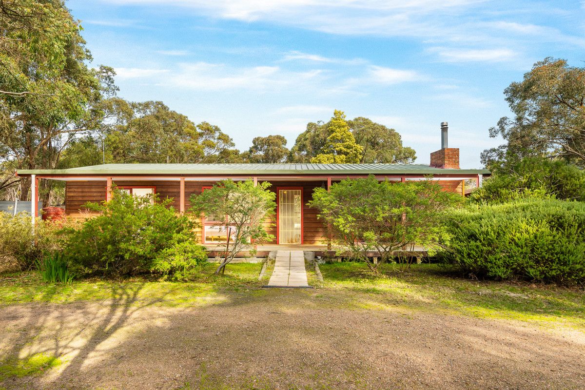 3 bedrooms Rural in 40 Moffats Road DEREEL VIC, 3352