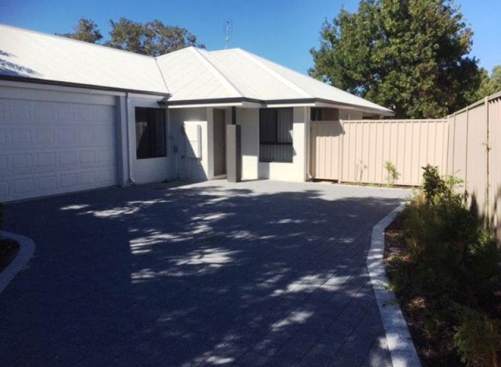 4 bedrooms House in 1b Brooking Road COODANUP WA, 6210