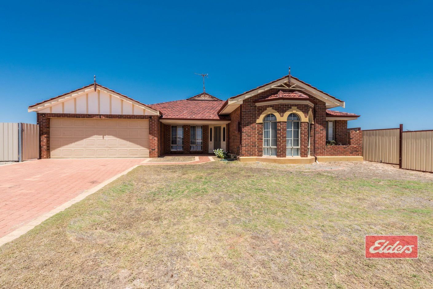 4 bedrooms House in 60 Seahorse Loop PORT DENISON WA, 6525