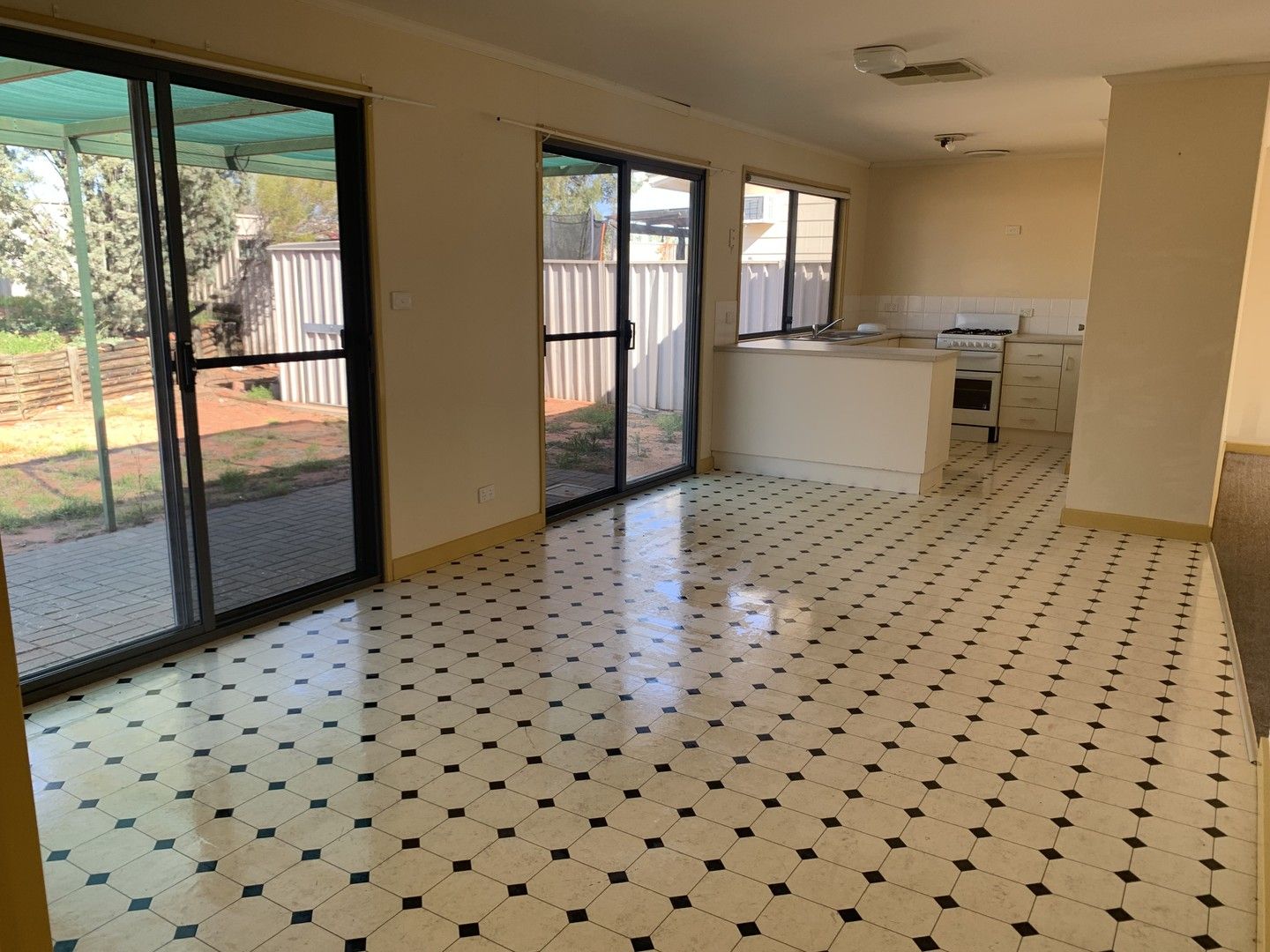 22 Finniss Street, Roxby Downs SA 5725, Image 0