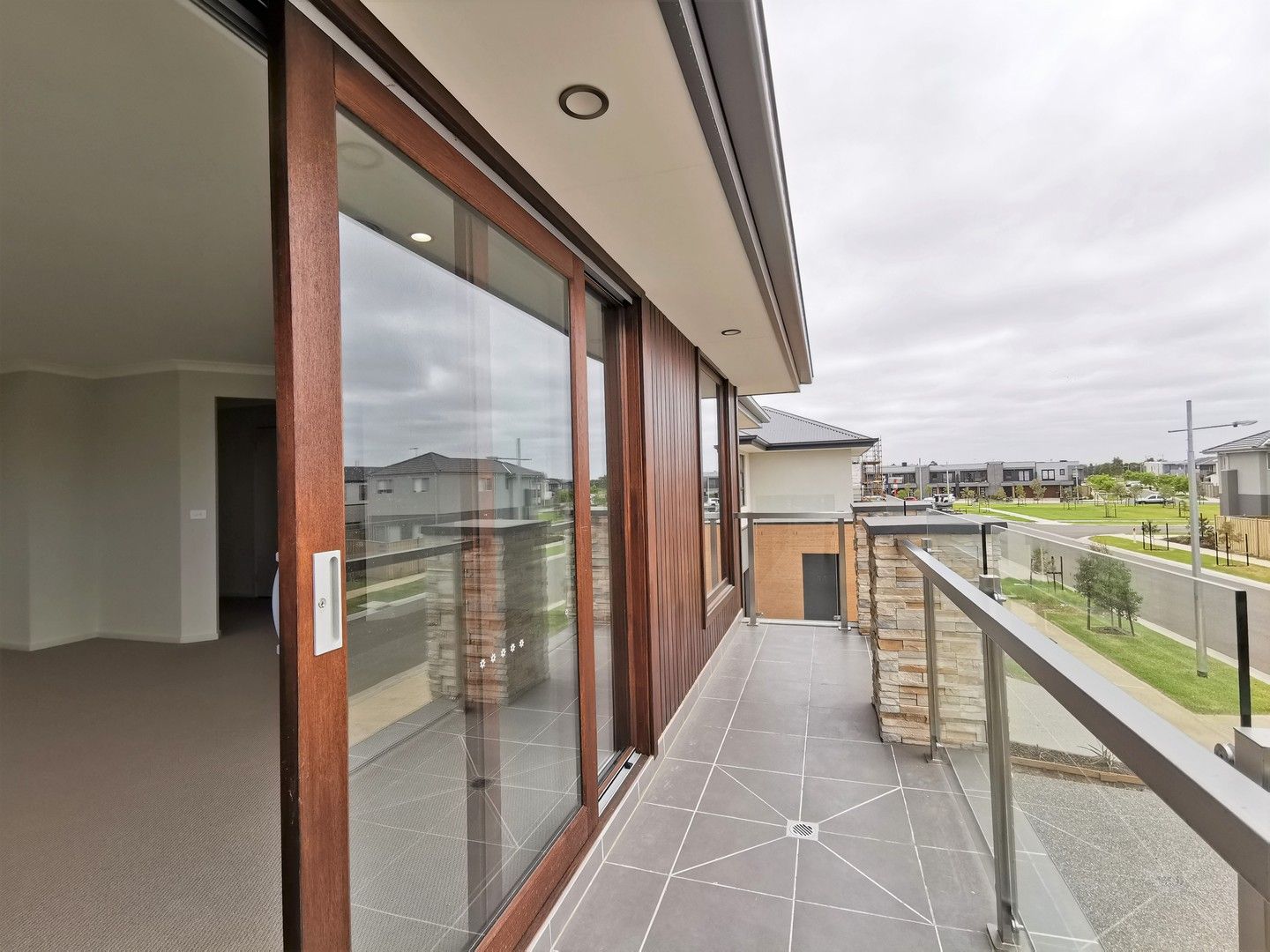 4 bedrooms House in 23 Abbotswick Circuit WILLIAMS LANDING VIC, 3027