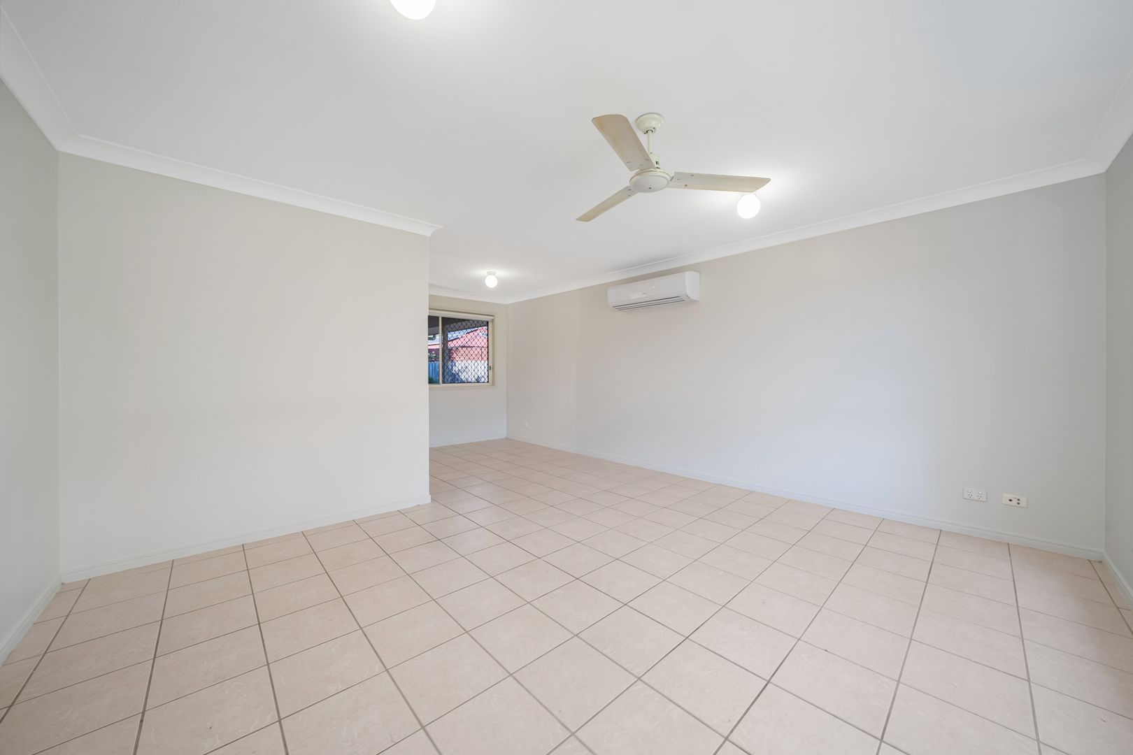 6 Oyster Court, Deception Bay QLD 4508, Image 2