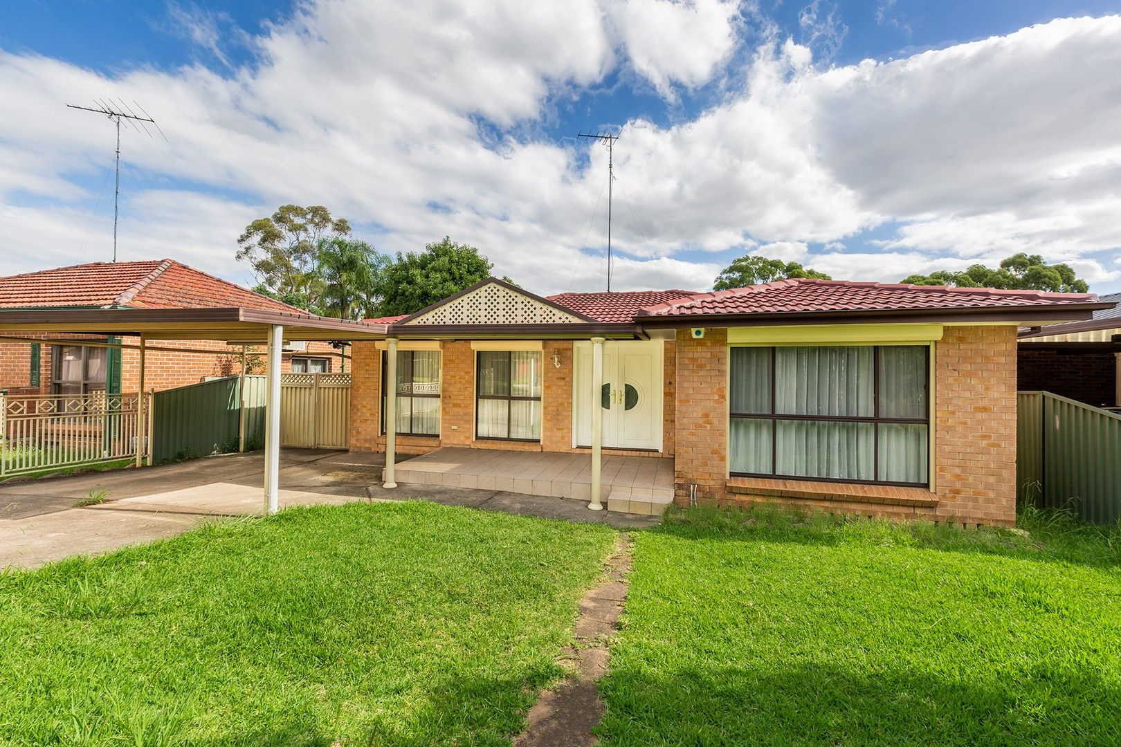 3 bedrooms House in 72 Quakers Road MARAYONG NSW, 2148