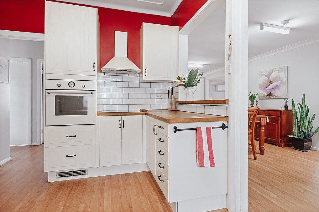 4 bedrooms House in 13 Muscio St COLYTON NSW, 2760