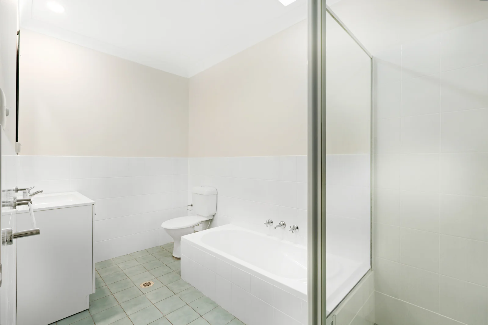 Additional image 5 of 6/55 Karimbla Rd, Miranda NSW 2228