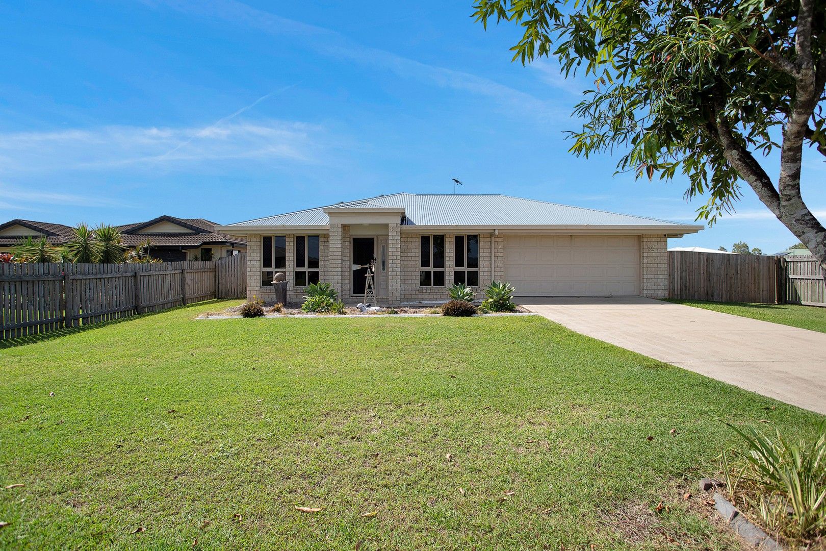 4 bedrooms House in 32 Elizabeth Street MIRANI QLD, 4754