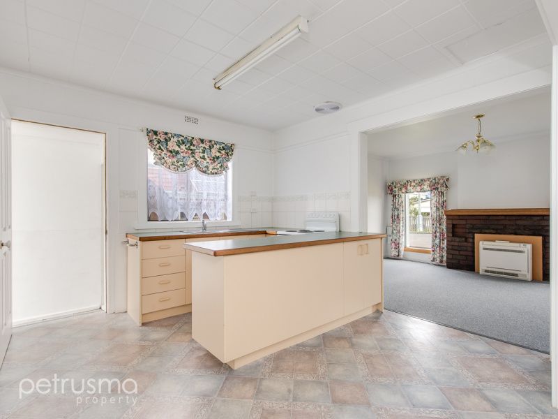 4 Alamein Avenue, Bellerive TAS 7018, Image 1