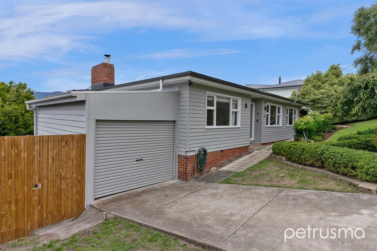 Additional image 28 of 26 Malunna Road, Lindisfarne TAS 7015