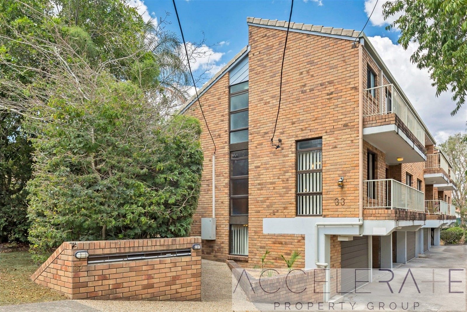 2 bedrooms Apartment / Unit / Flat in 1/33 Cadell Street TOOWONG QLD, 4066
