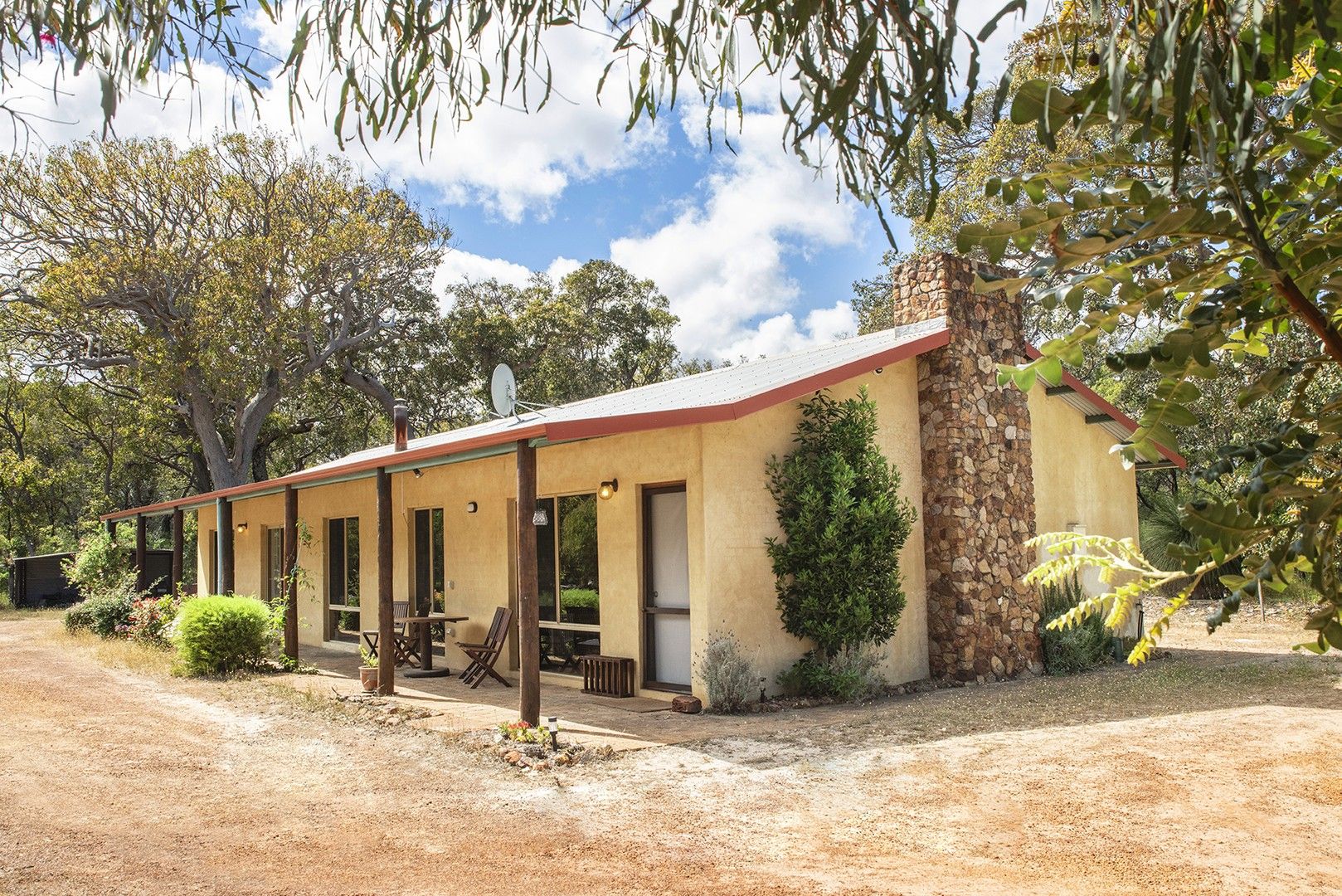 4 bedrooms House in 160 Terry Drive MARGARET RIVER WA, 6285