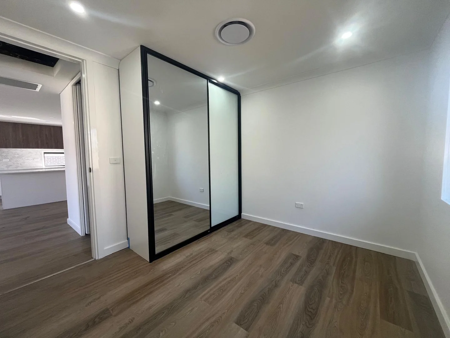 Additional image 2 of 6 Argyle Place, Macquarie Fields NSW 2564