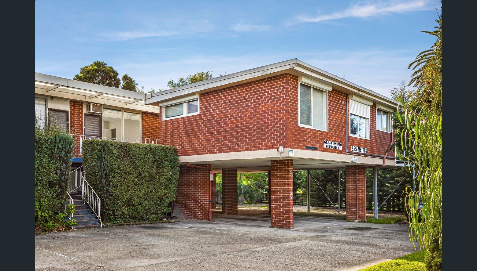 2 bedrooms Apartment / Unit / Flat in 3/11 Chifley Drive MARIBYRNONG VIC, 3032