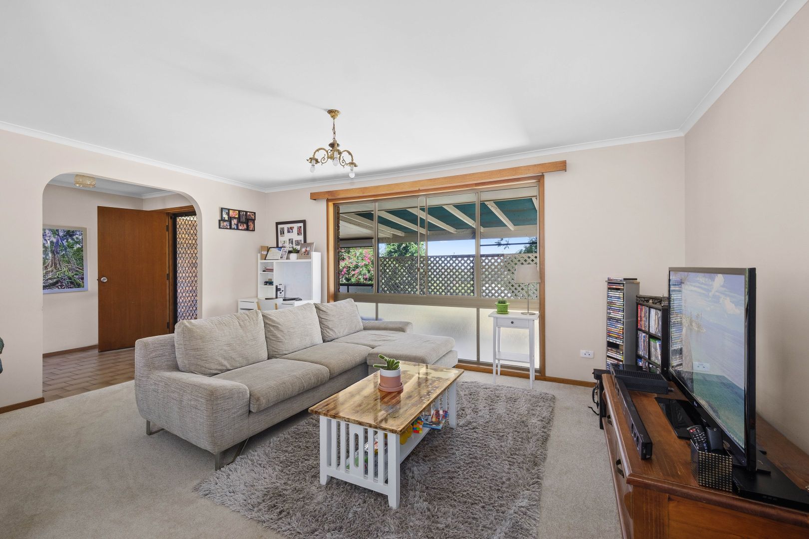 8 Cameron Crescent, Glenvale QLD 4350, Image 1