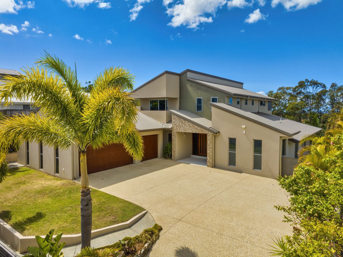 11 Salvado Drive, Pacific Pines QLD 4211