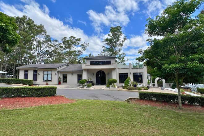 Picture of 468 Brookfield Road, KENMORE HILLS QLD 4069