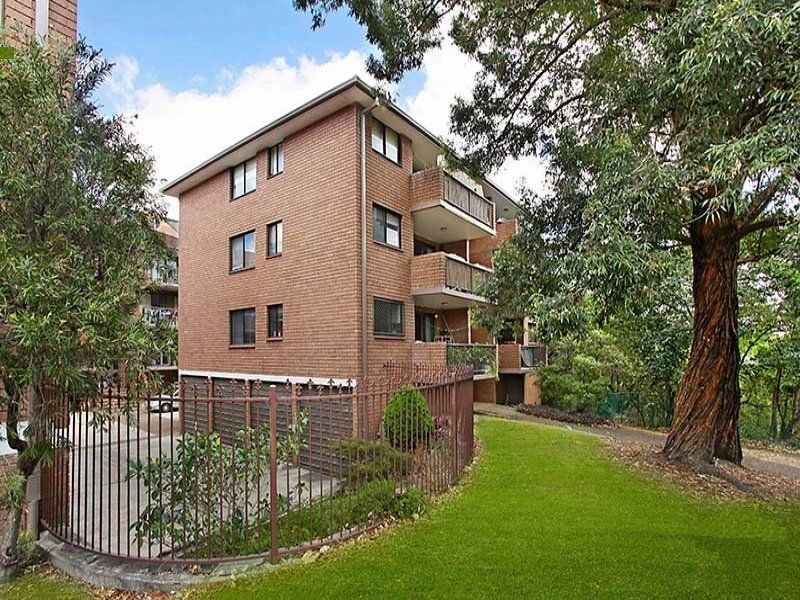 2 bedrooms Apartment / Unit / Flat in 29/13-17 Victoria Road PARRAMATTA NSW, 2150