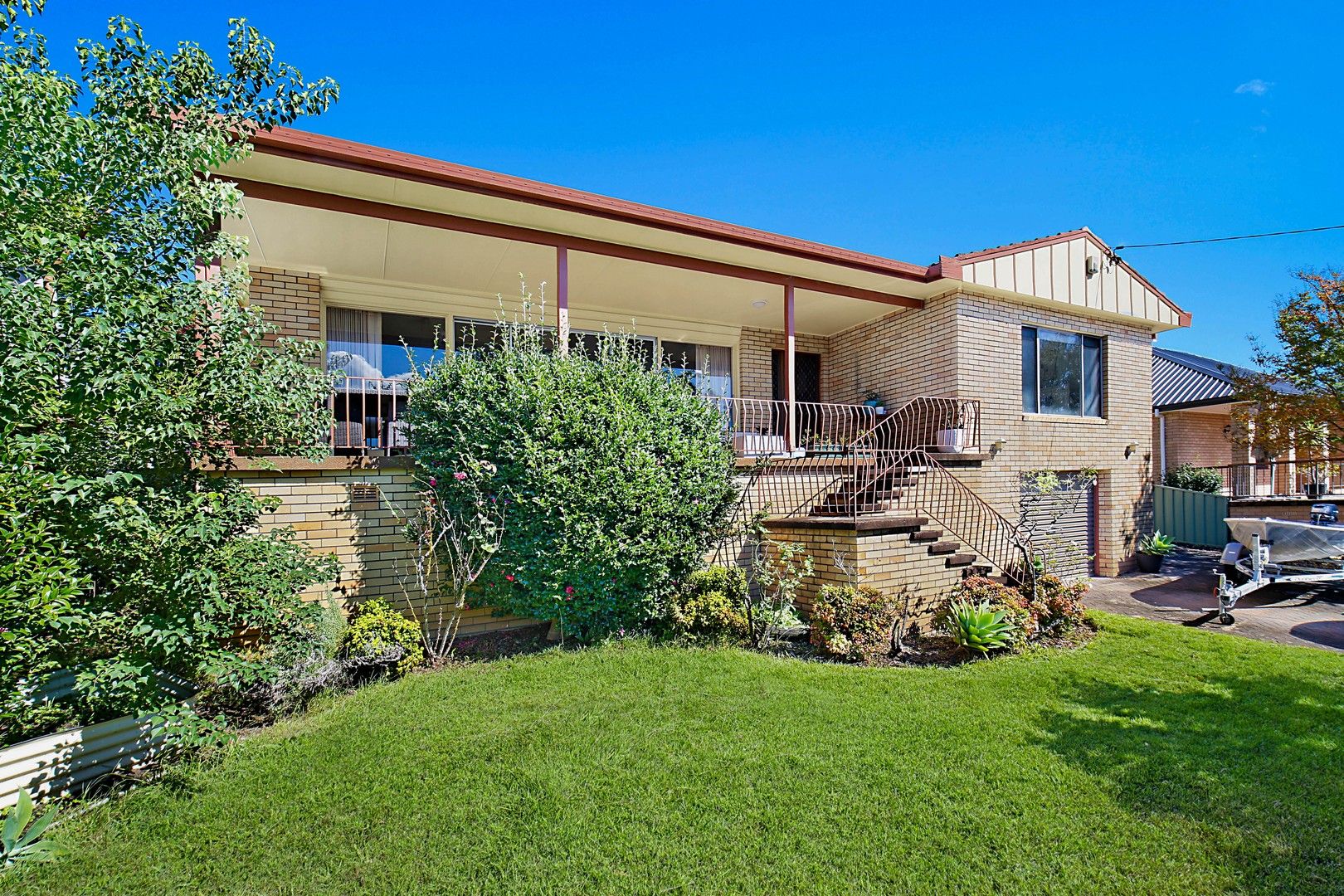 3 bedrooms House in 9 Florence Avenue POINT FREDERICK NSW, 2250