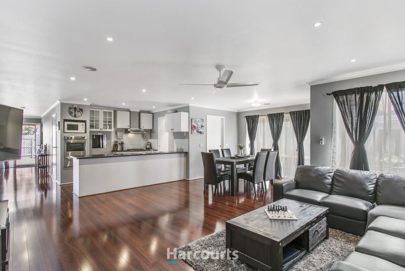 8 Jude Place, Narre Warren South VIC 3805, Image 2