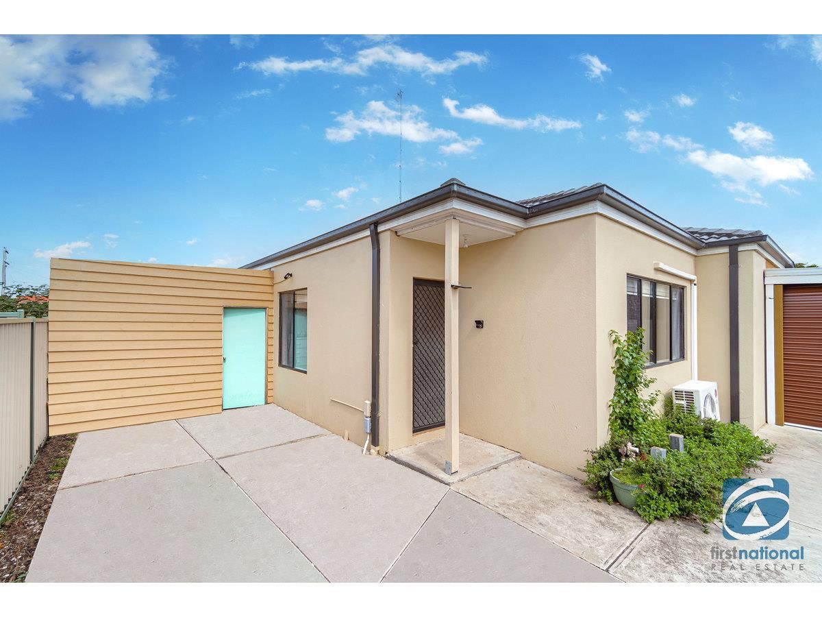 2/1 Laming Road, Deer Park VIC 3023