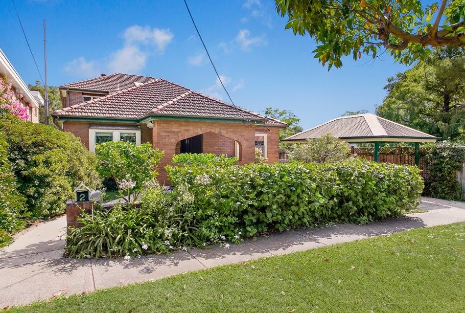 5 bedrooms House in 2 Christina Street LONGUEVILLE NSW, 2066