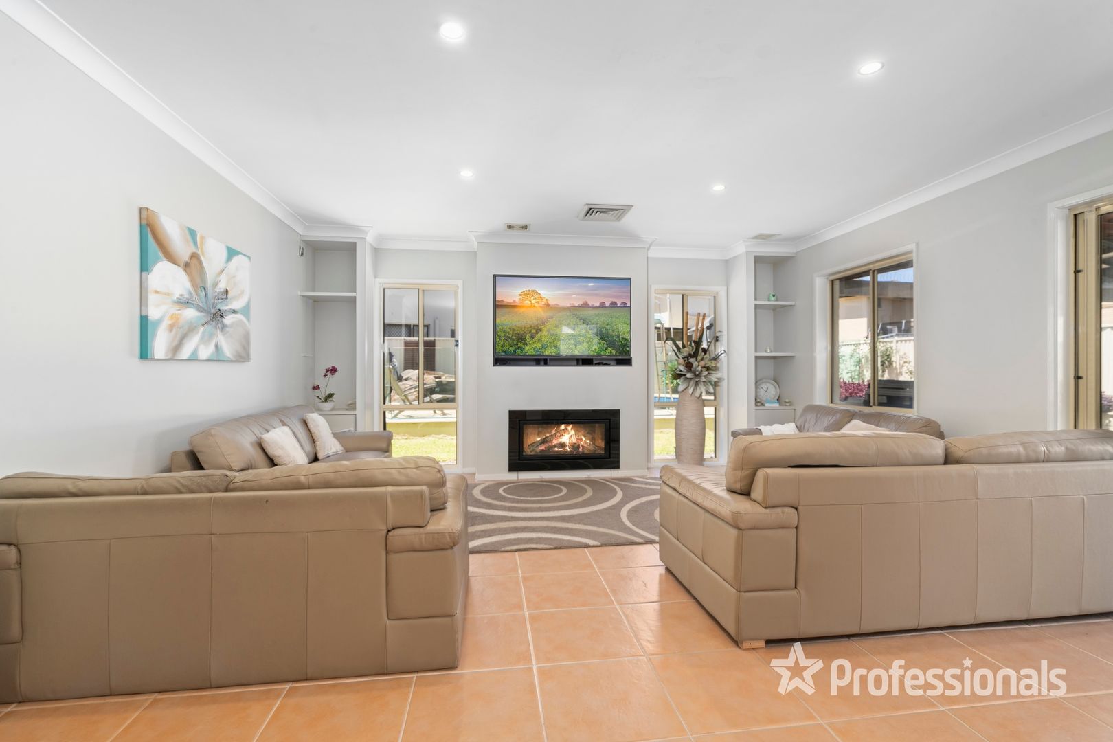 22 Chienti Place, Prestons NSW 2170, Image 1