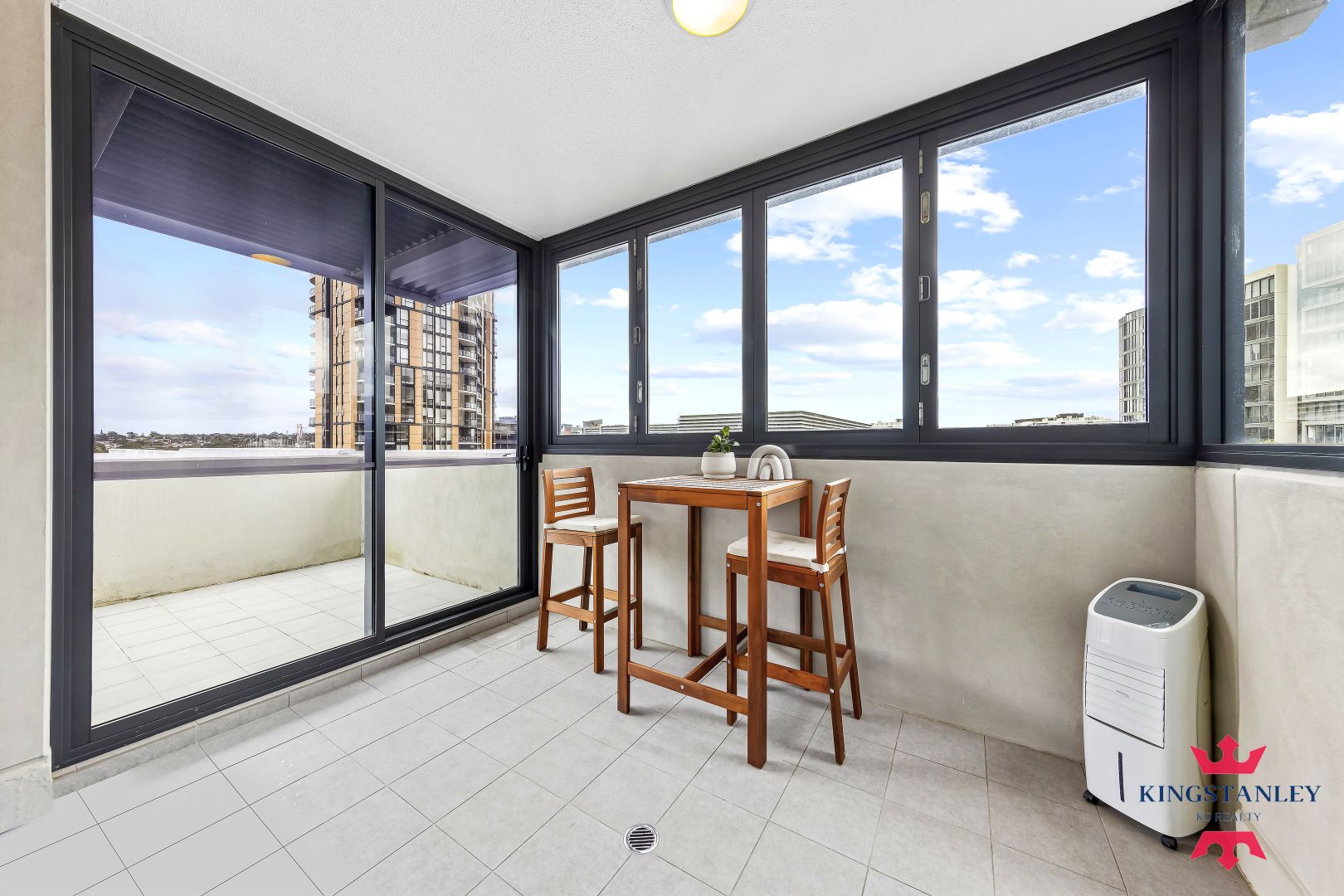 901/51 Hill Road, Wentworth Point NSW 2127, Image 2