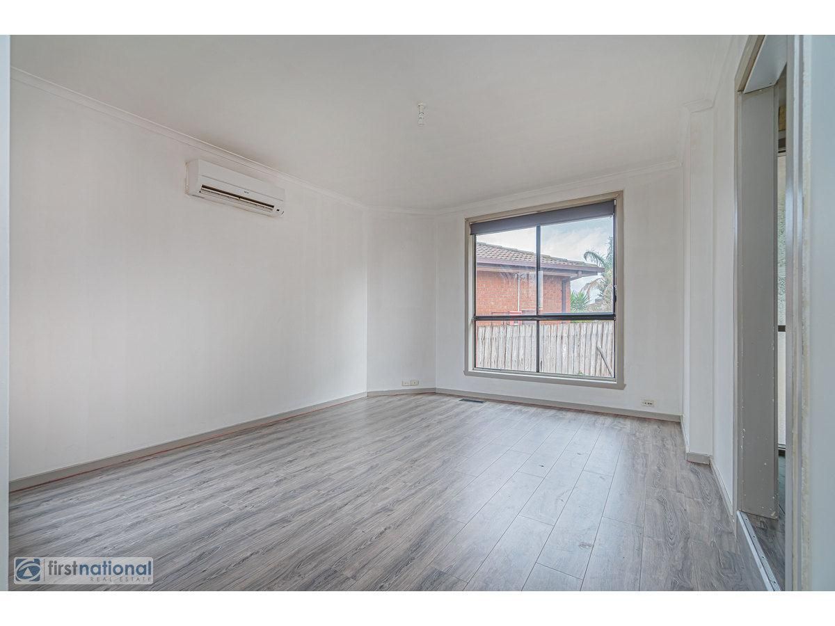 1/18 Woods Close, Meadow Heights VIC 3048, Image 2