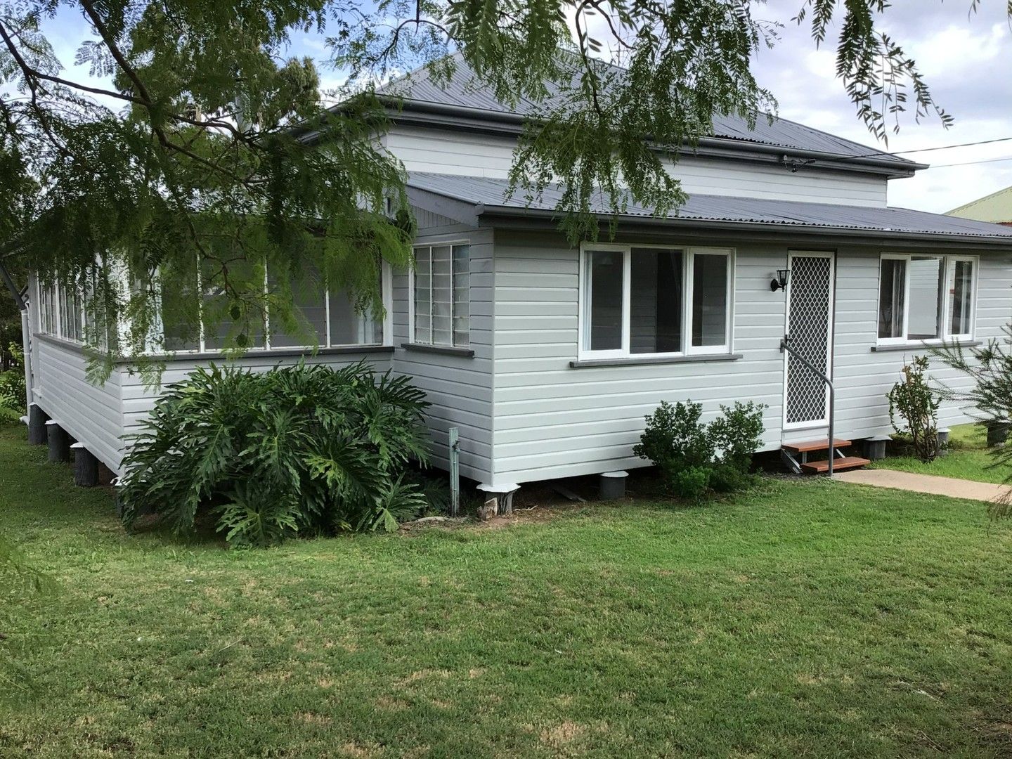 11 Wallace Street, Warwick Property History & Address Research Domain