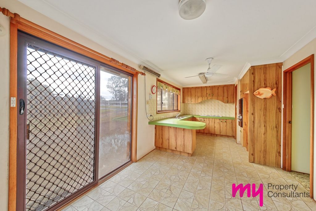 1 Danella Street, The Oaks NSW 2570, Image 2