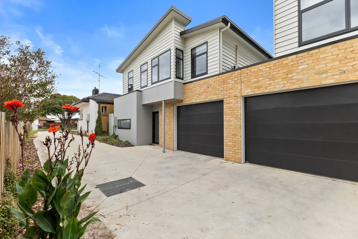 2/16 Reservoir Road, Moe VIC 3825