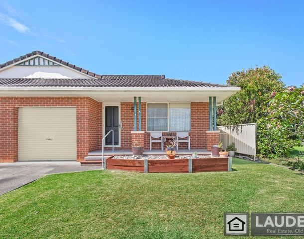 2/27 Carrabeen Drive, Old Bar NSW 2430