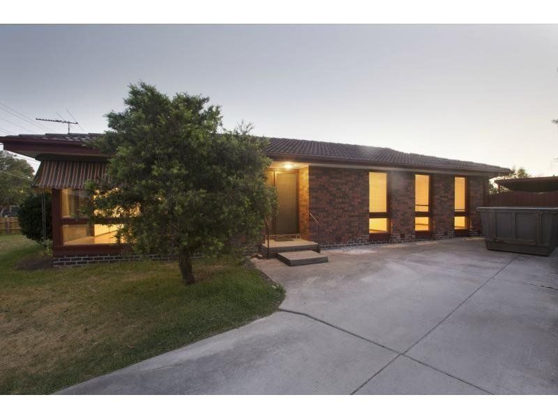 3 bedrooms House in 35 McIntyre Drive ALTONA VIC, 3018