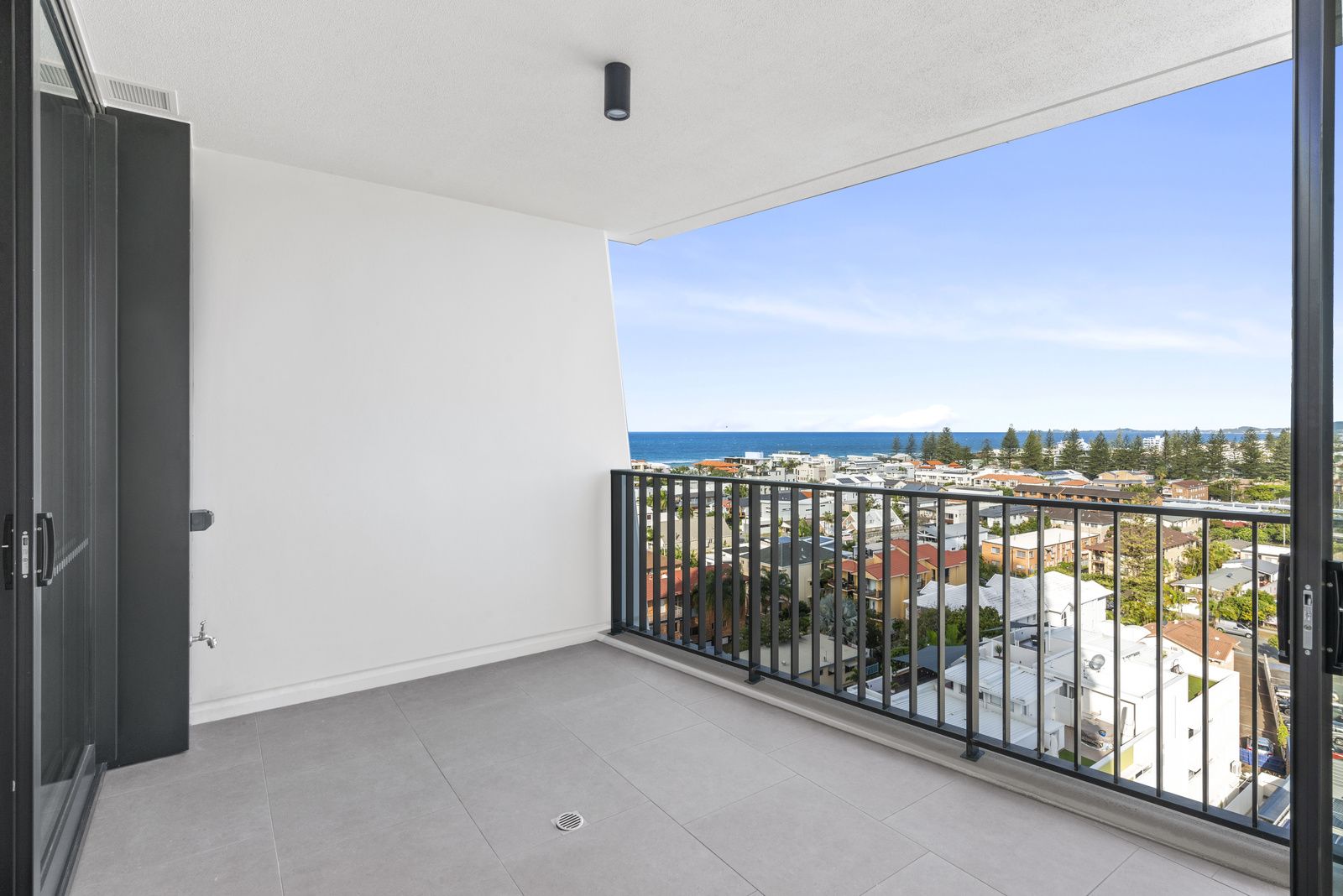 2 bedrooms Apartment / Unit / Flat in 1706/43 Peerless Avenue MERMAID BEACH QLD, 4218
