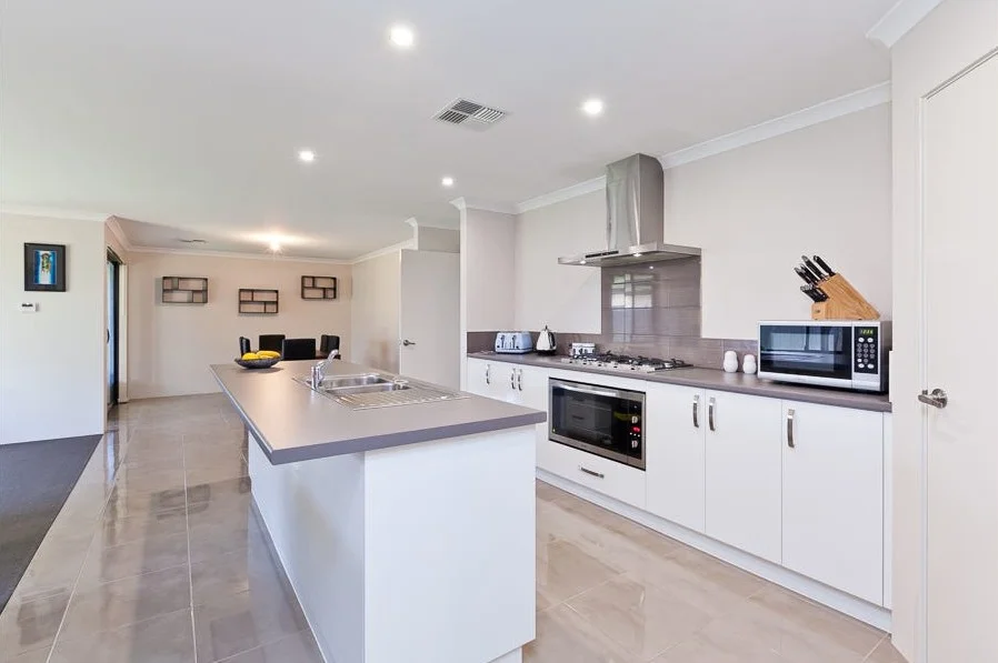 24 Mayali Bend, Banksia Grove WA 6031