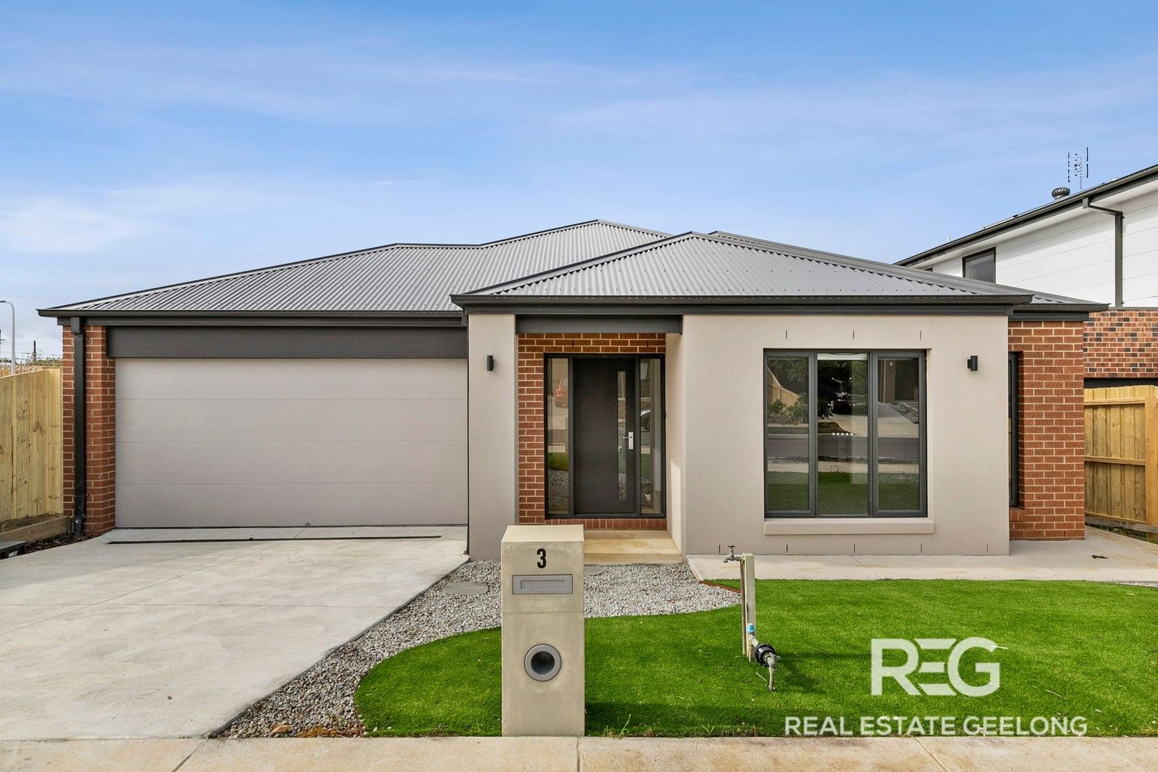 4 bedrooms House in 3 Bedajanawa Drive GROVEDALE VIC, 3216