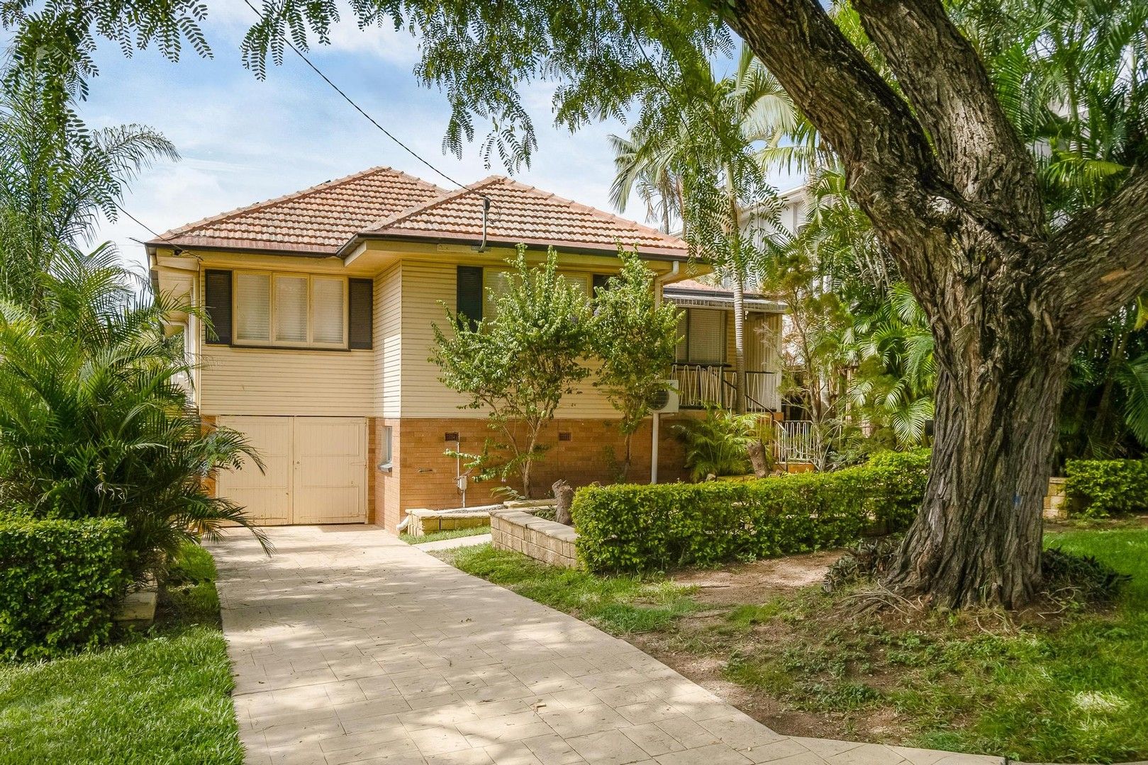 5 bedrooms House in 26 Lutzow Street TARRAGINDI QLD, 4121