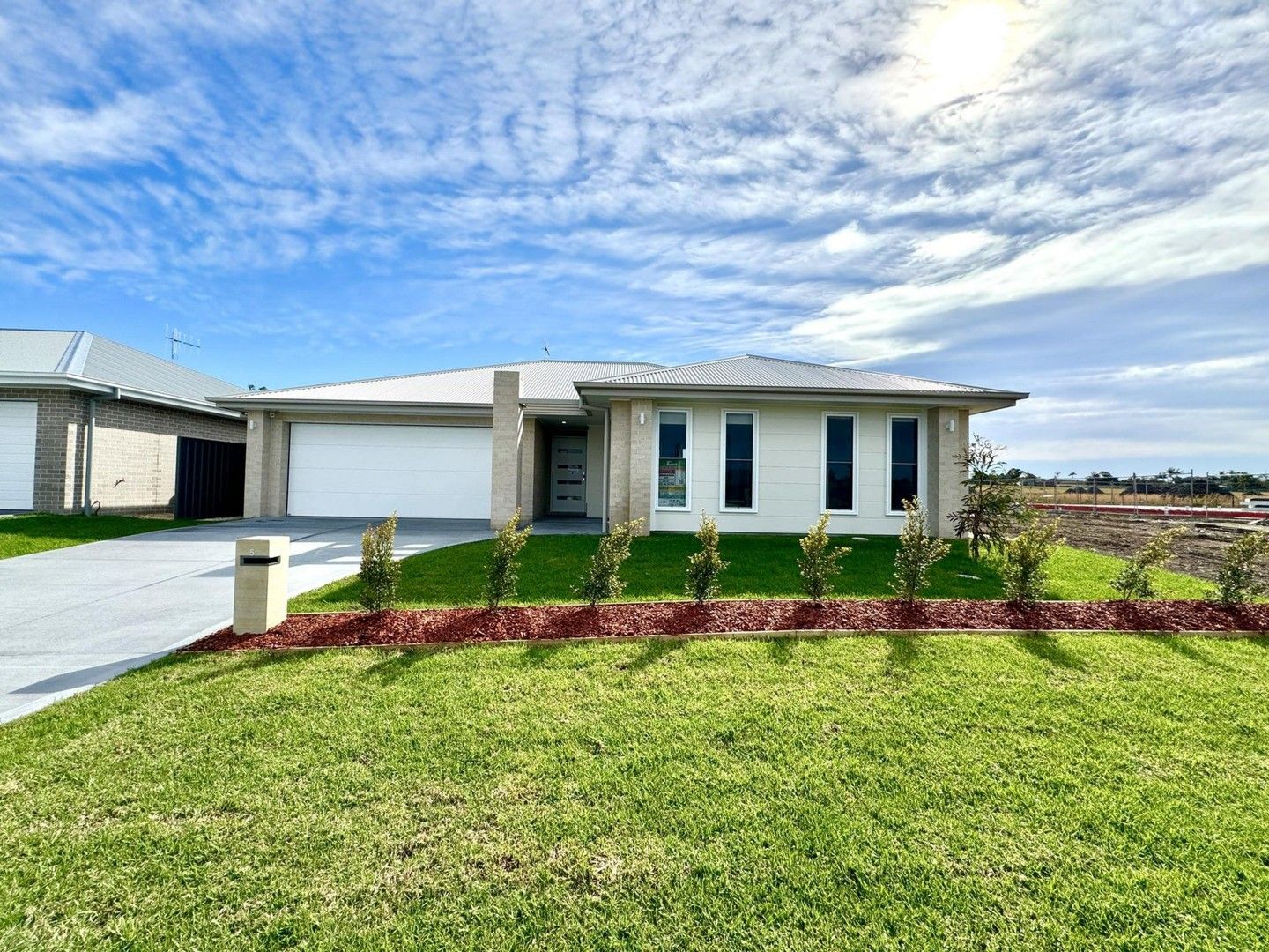 4 bedrooms House in 5 Peony Avenue OLD BAR NSW, 2430