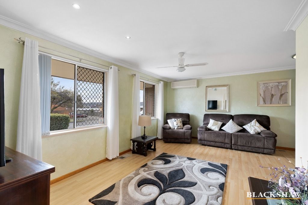 2B Adams Street, Queanbeyan NSW 2620, Image 2