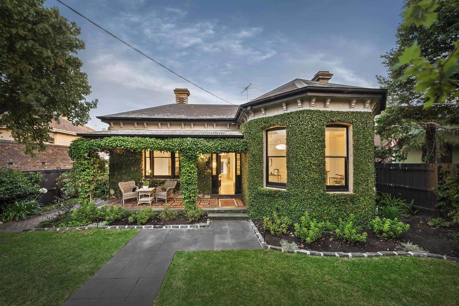 1 Hampden Road, Armadale VIC 3143, Image 2