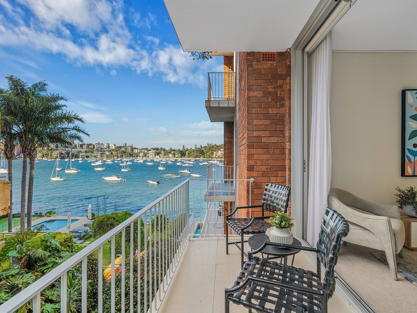 2 bedrooms Apartment / Unit / Flat in 35/35A Sutherland Crescent DARLING POINT NSW, 2027