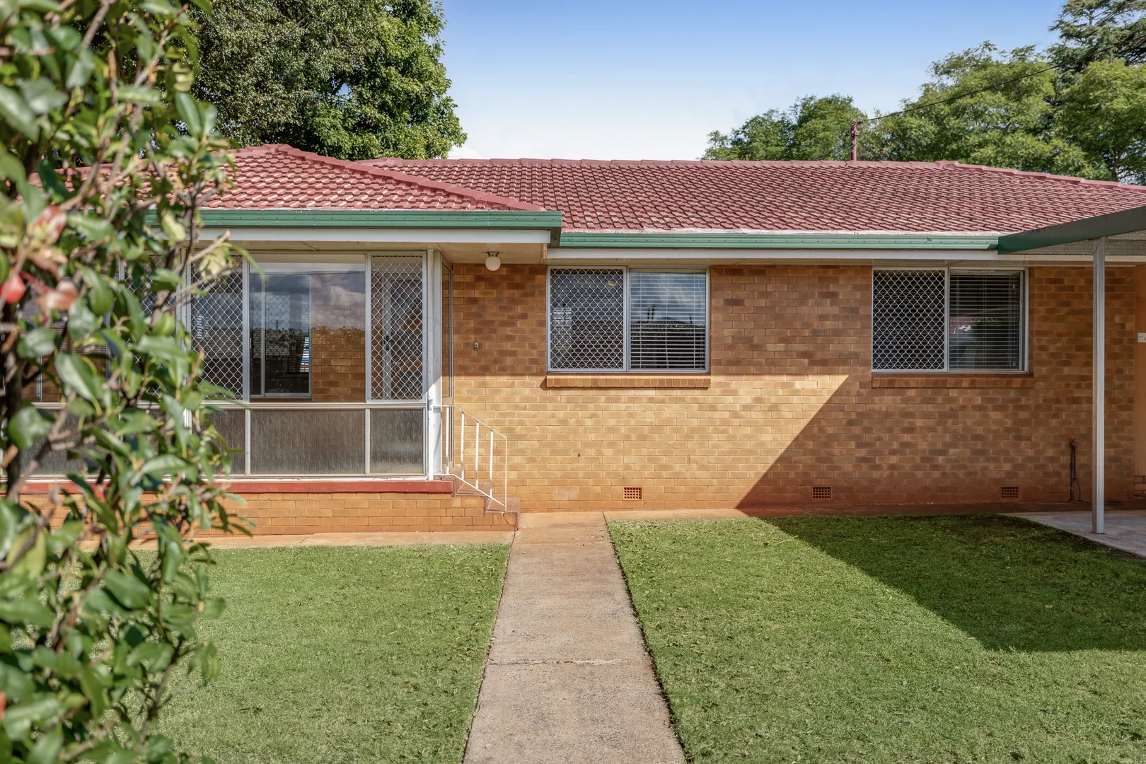 Additional image 2 of 10 Skoien Street, Harristown QLD 4350
