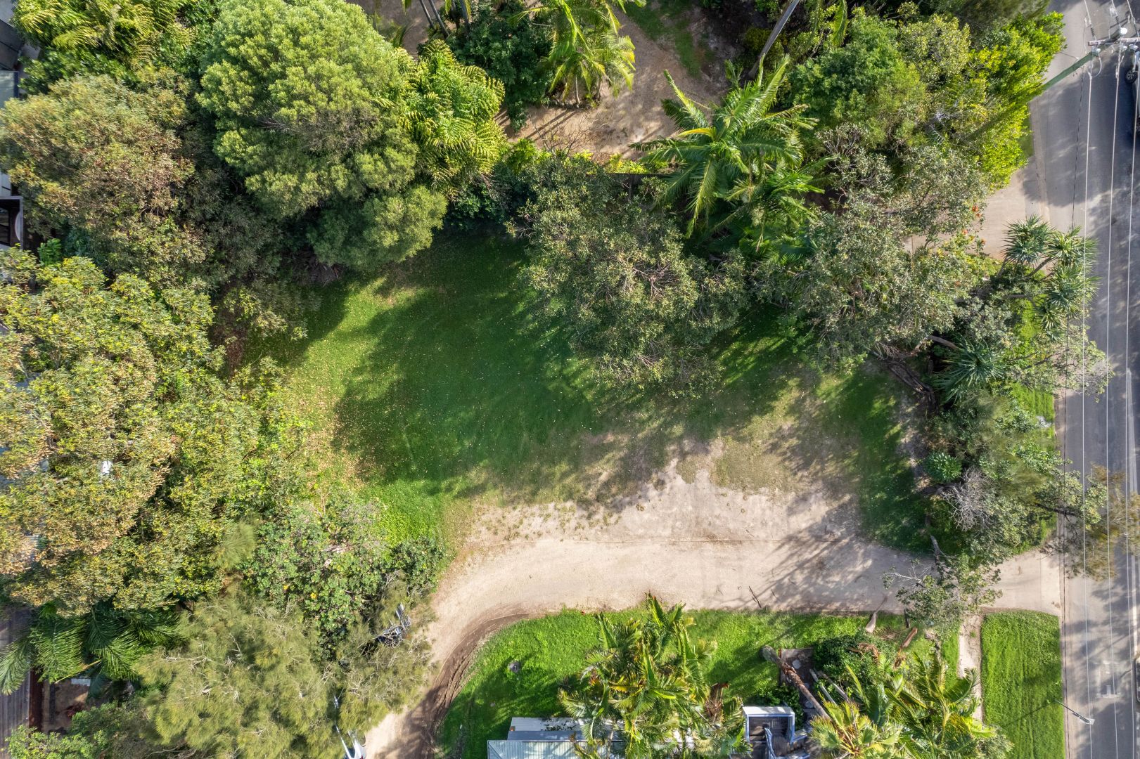 4 Strand Avenue, New Brighton NSW 2483 Domain