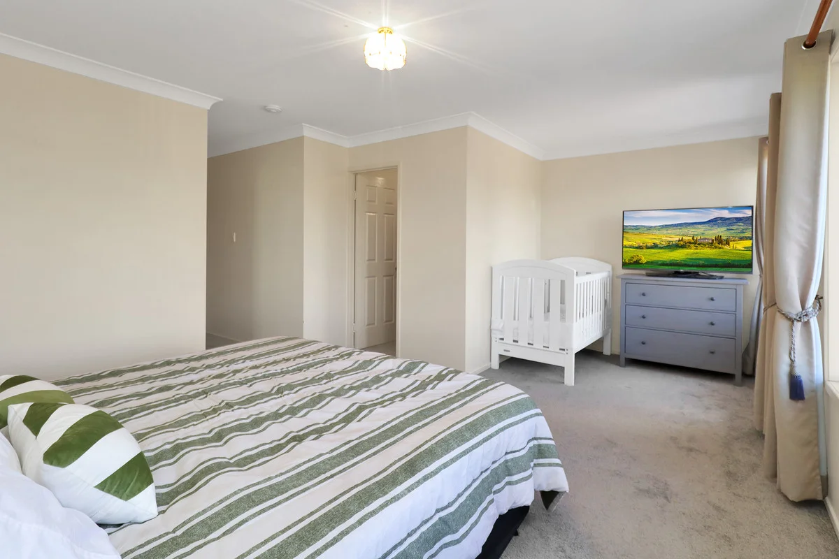 Additional image 17 of 24 Fairway Crescent, Stanthorpe QLD 4380