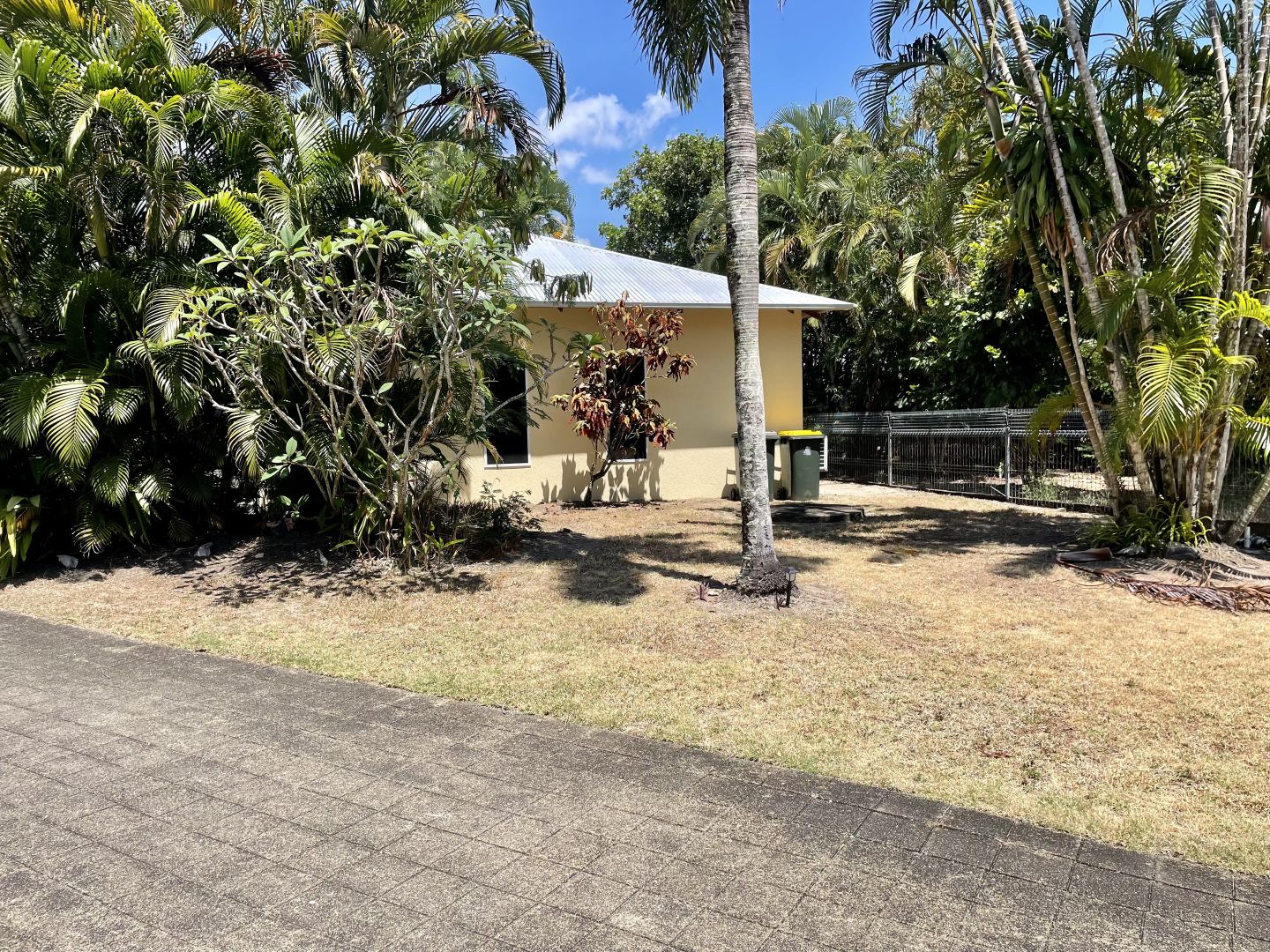 7/10-12 Albatross Close, Cooya Beach QLD 4873, Image 2