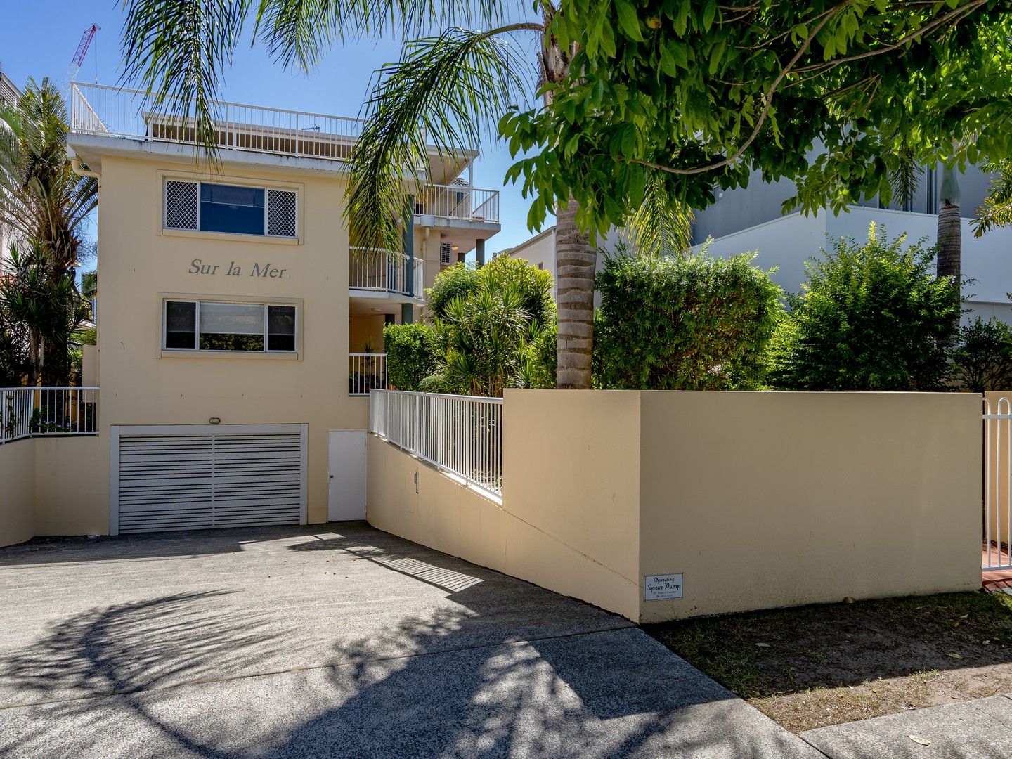 2/35 Sunbrite Avenue, Mermaid Beach QLD 4218, Image 0