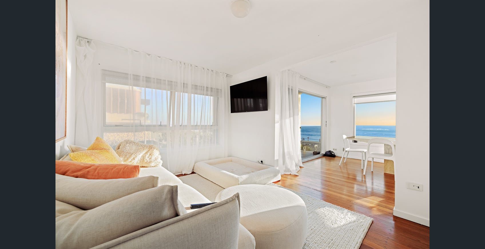 2 bedrooms Apartment / Unit / Flat in 1/2 Surf Street MERMAID BEACH QLD, 4218